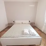 Da Mari -a Due Passi Dal Mare